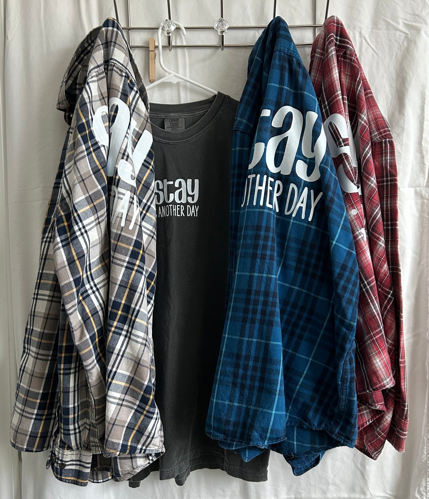 Stay ; ANOTHER DAY flannel in reds