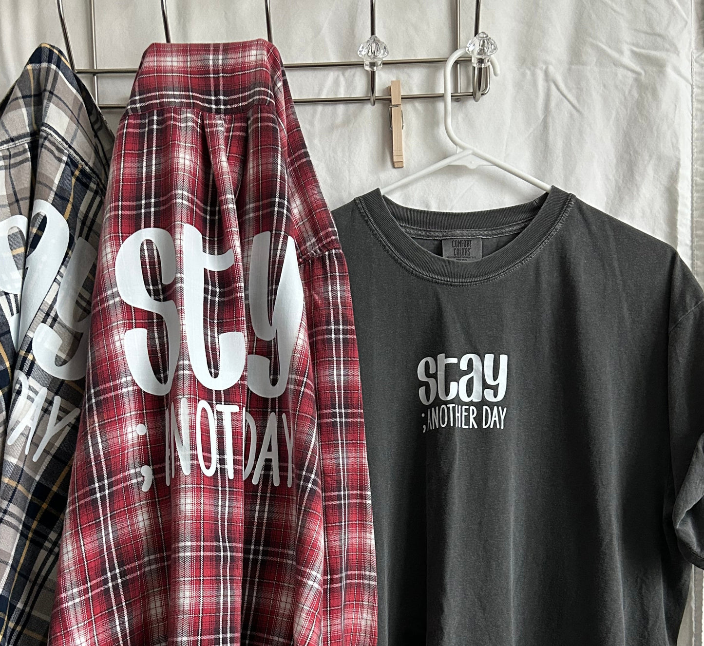 Stay ; ANOTHER DAY Short-sleeved T