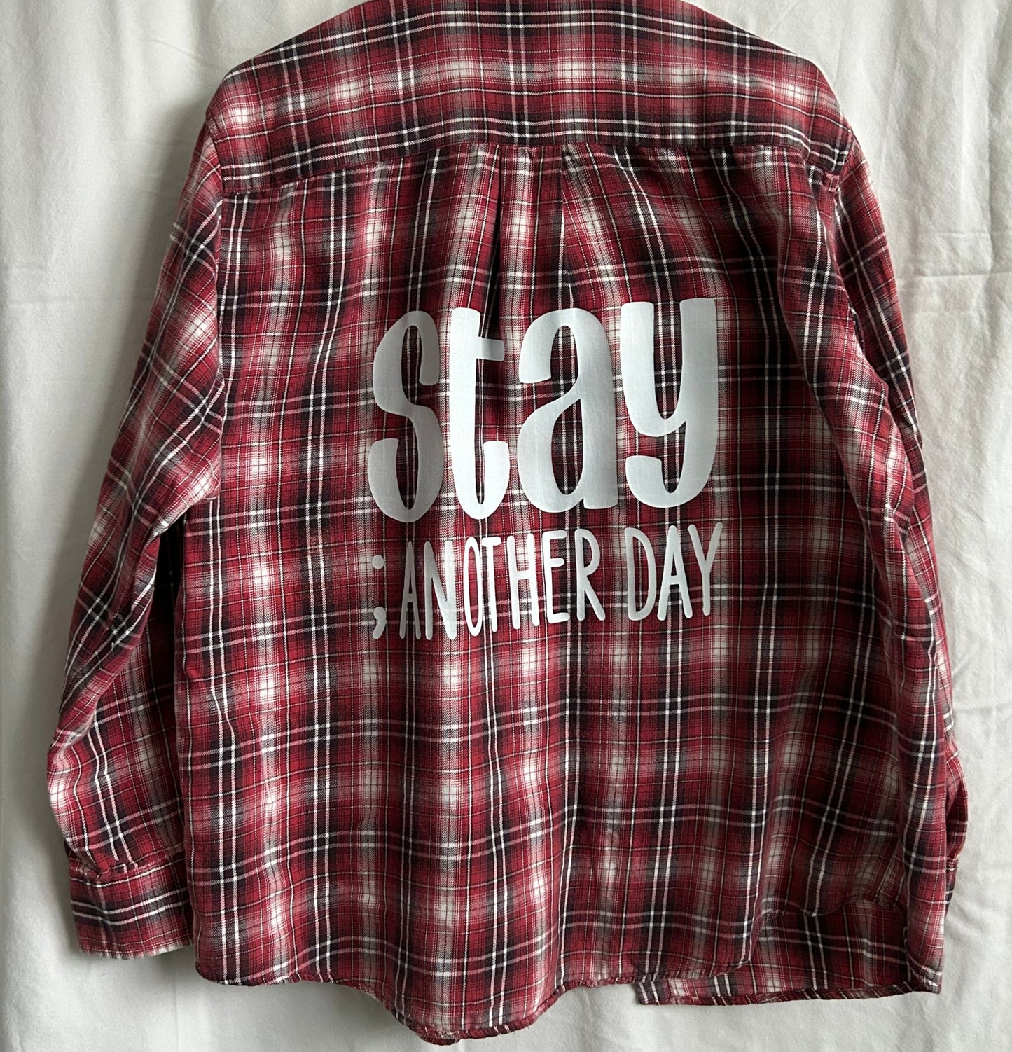 Stay ; ANOTHER DAY flannel in reds