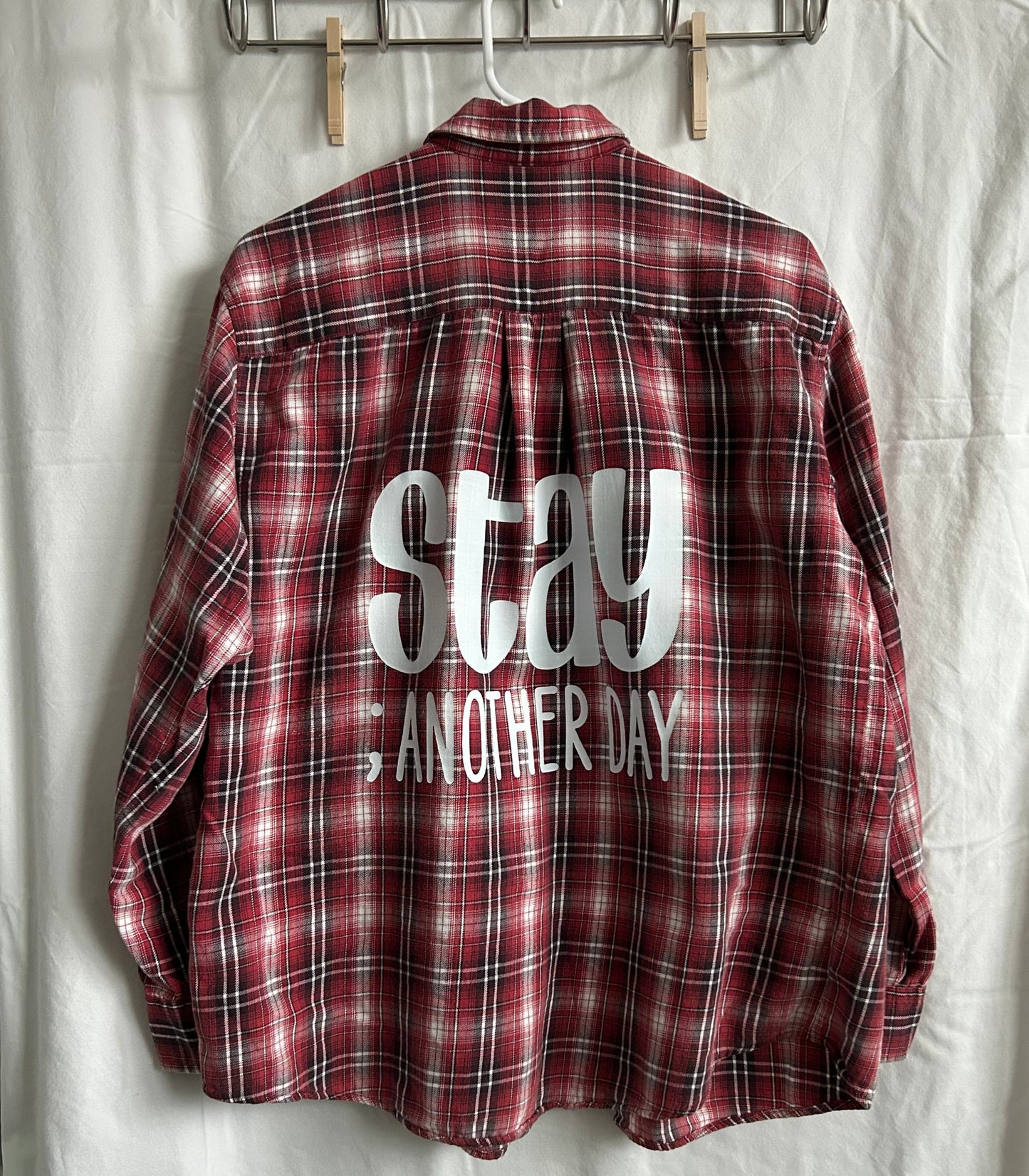 Stay ; ANOTHER DAY flannel in reds