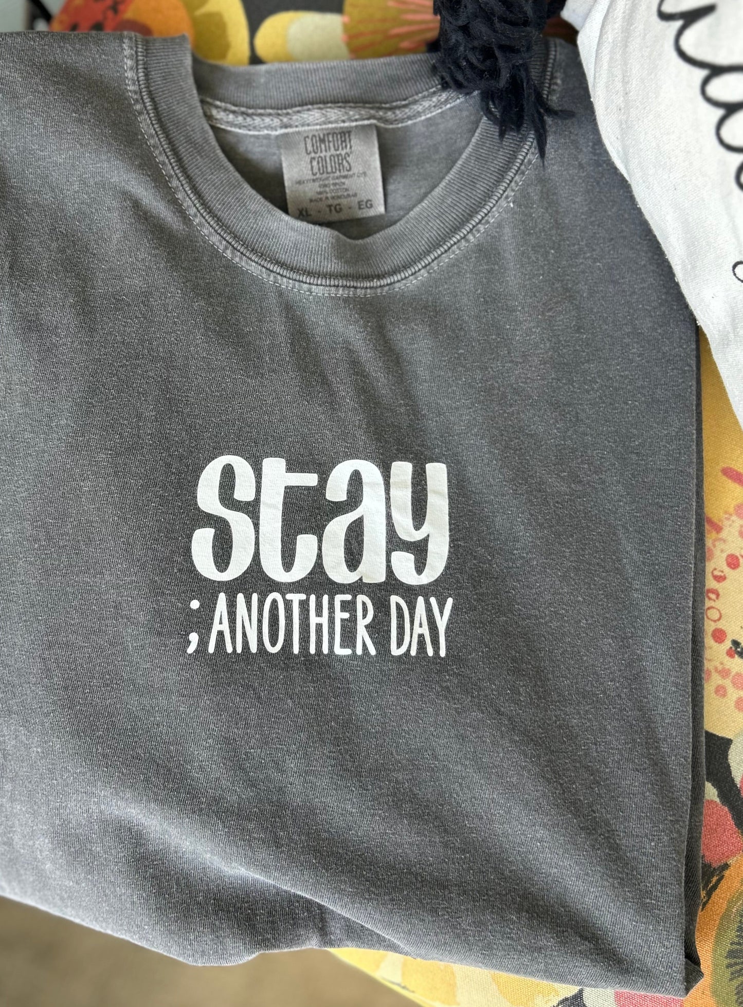 Stay ; ANOTHER DAY Short-sleeved T