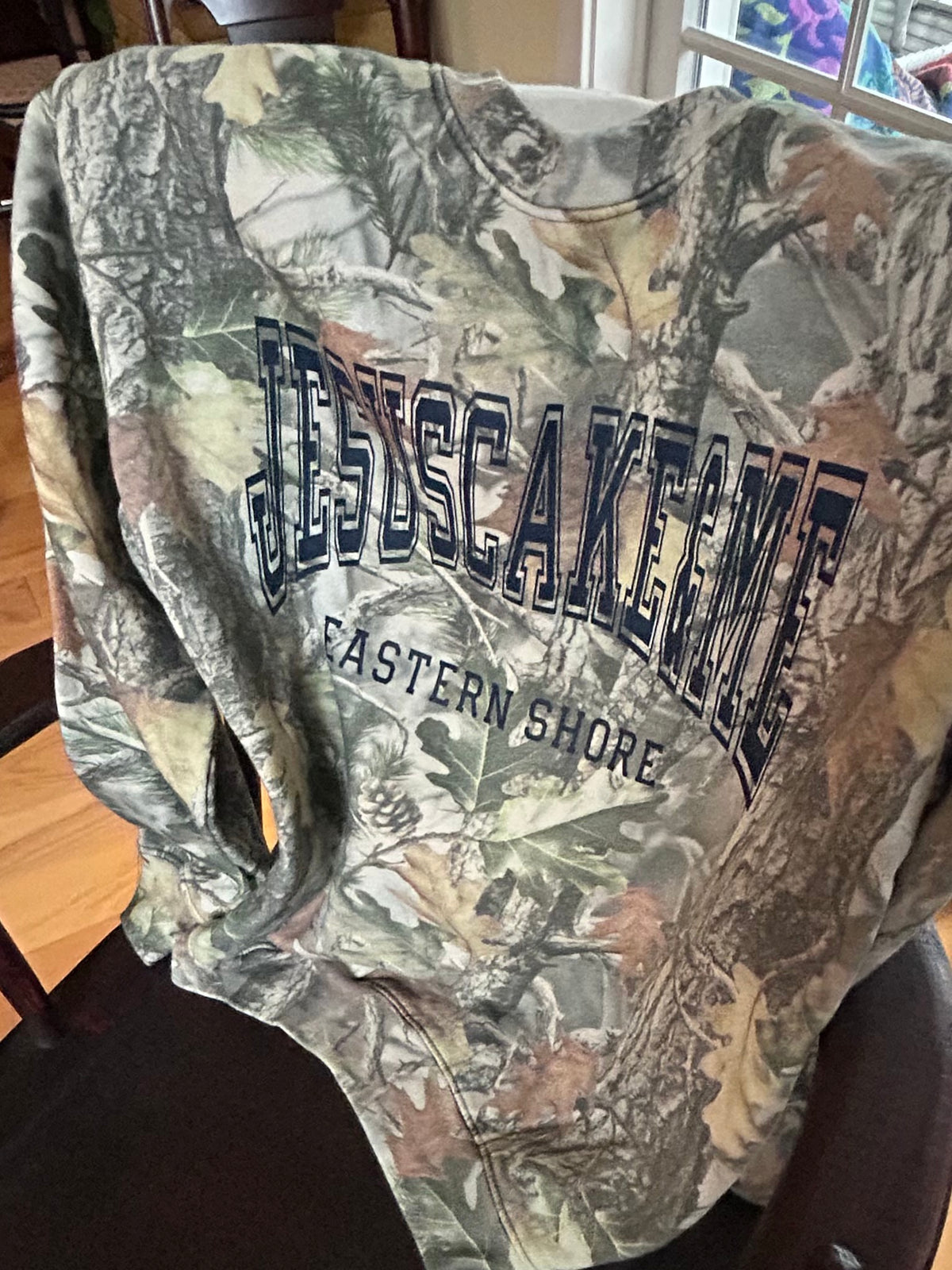 Crews :: Jesus Loves Camo