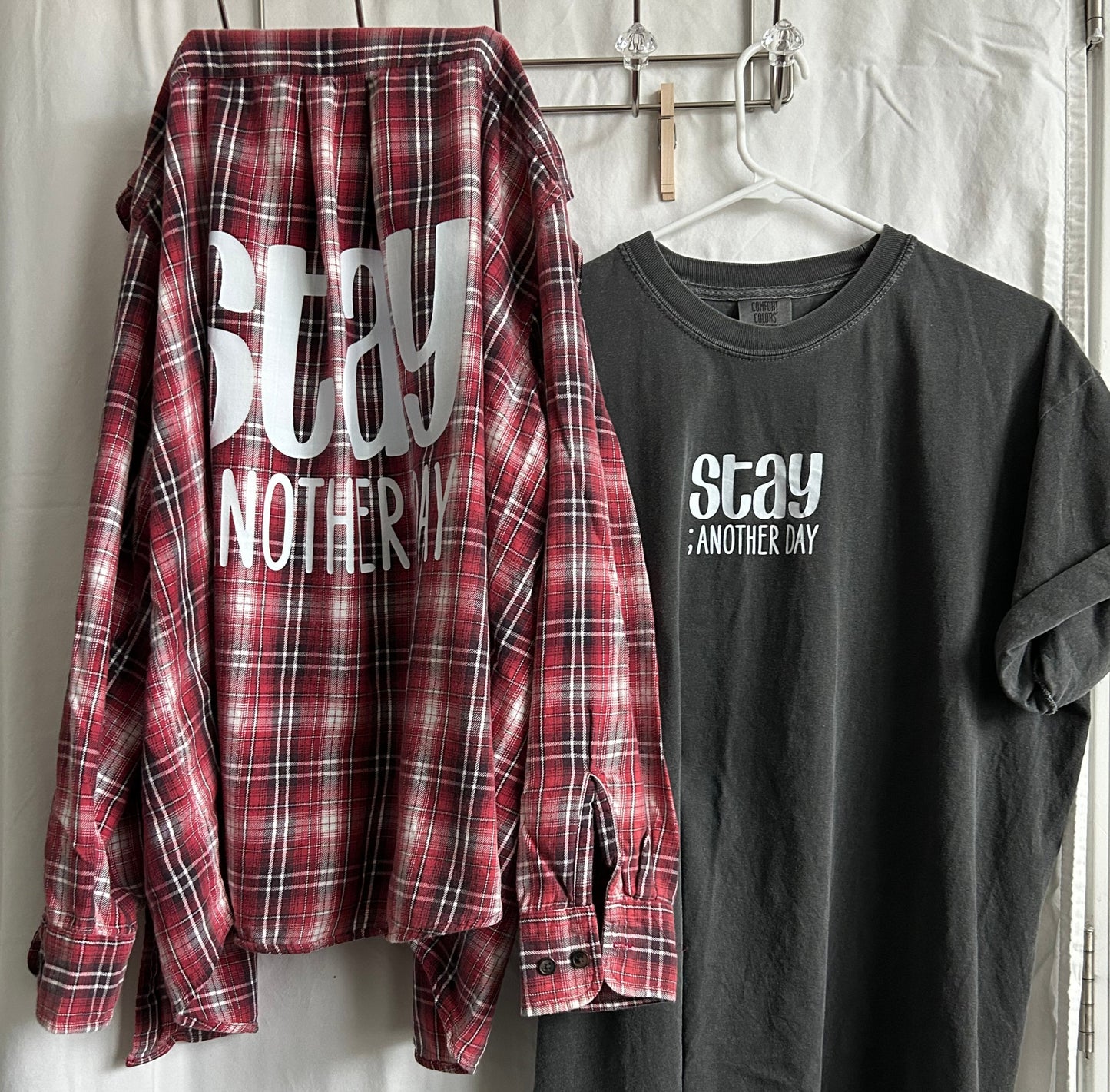 Stay ; ANOTHER DAY flannel in reds
